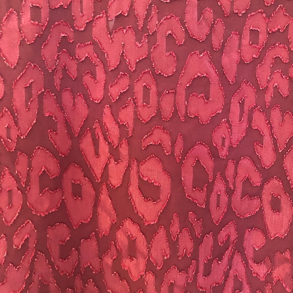 ❣️ 2 for $15 ❣️Banana Republic cropped short sleeve blouse, dark red, xs - Picture 2 of 5